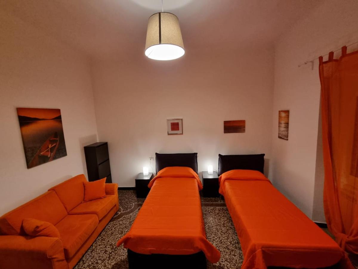 Wow Home 2 - 175 Mq - Posteggio Privato - Davanti Porto Traghetti - Fino A 10 Posti Letto - Balcone Génova Exterior foto