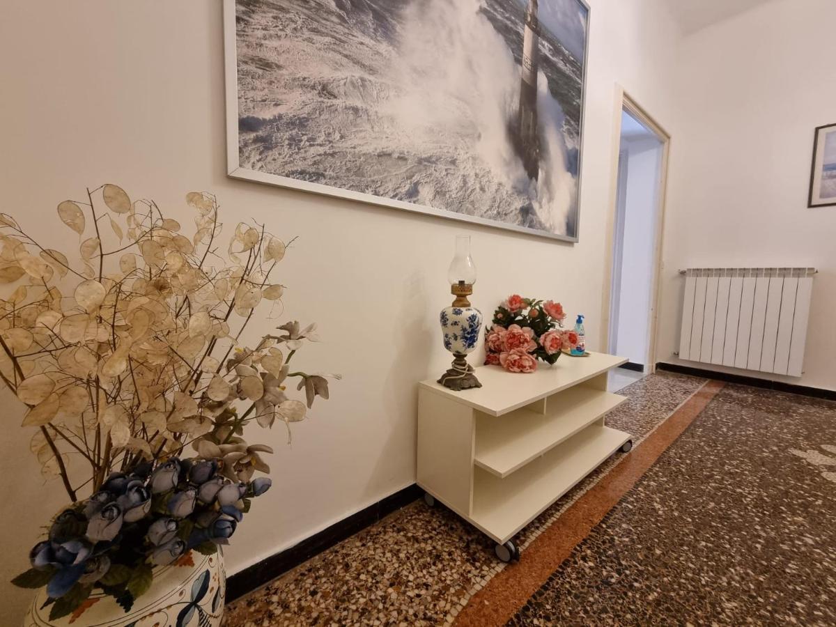 Wow Home 2 - 175 Mq - Posteggio Privato - Davanti Porto Traghetti - Fino A 10 Posti Letto - Balcone Génova Exterior foto
