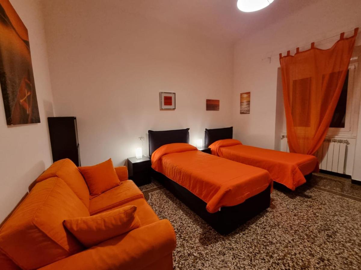 Wow Home 2 - 175 Mq - Posteggio Privato - Davanti Porto Traghetti - Fino A 10 Posti Letto - Balcone Génova Exterior foto