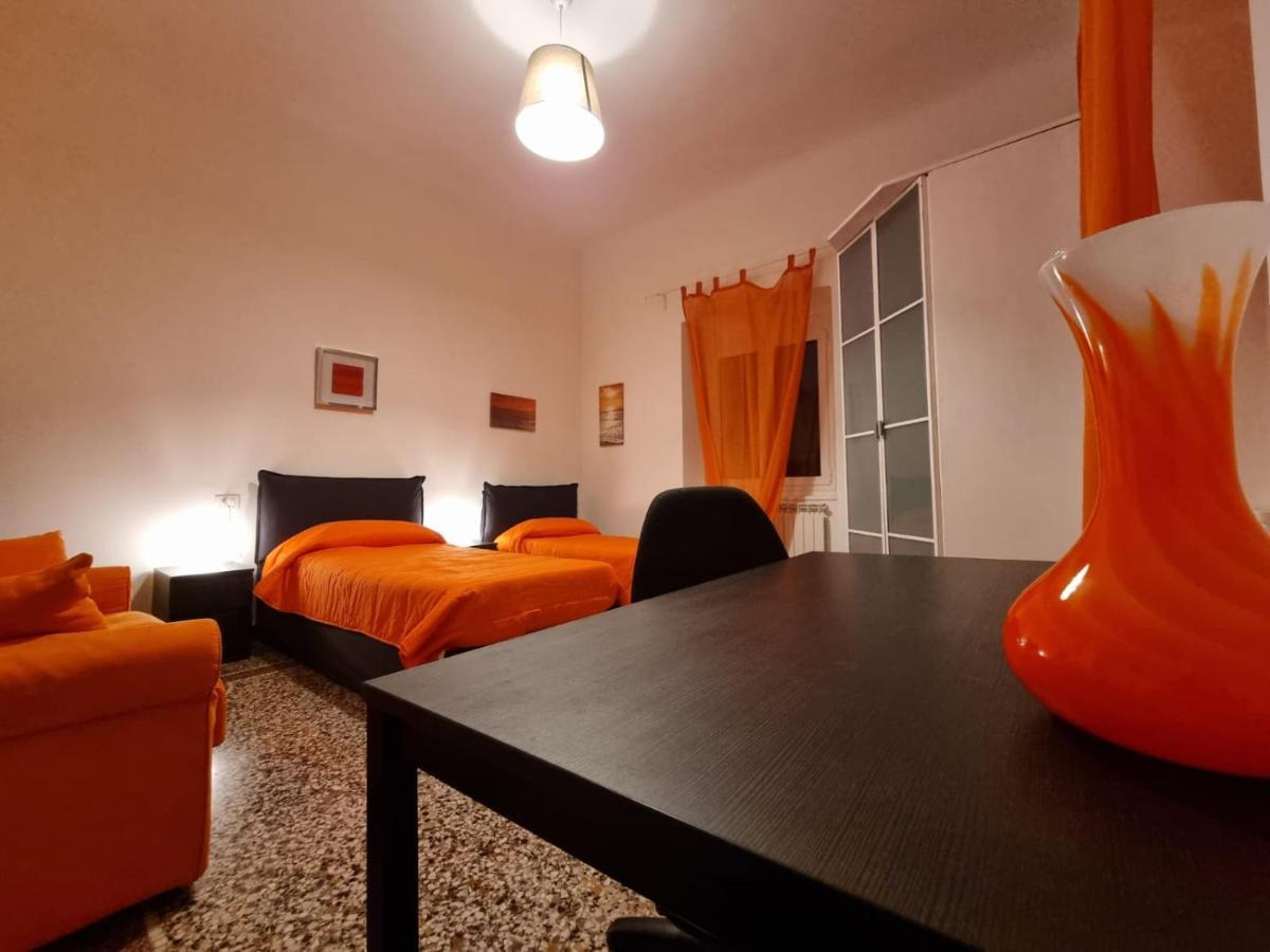 Wow Home 2 - 175 Mq - Posteggio Privato - Davanti Porto Traghetti - Fino A 10 Posti Letto - Balcone Génova Exterior foto