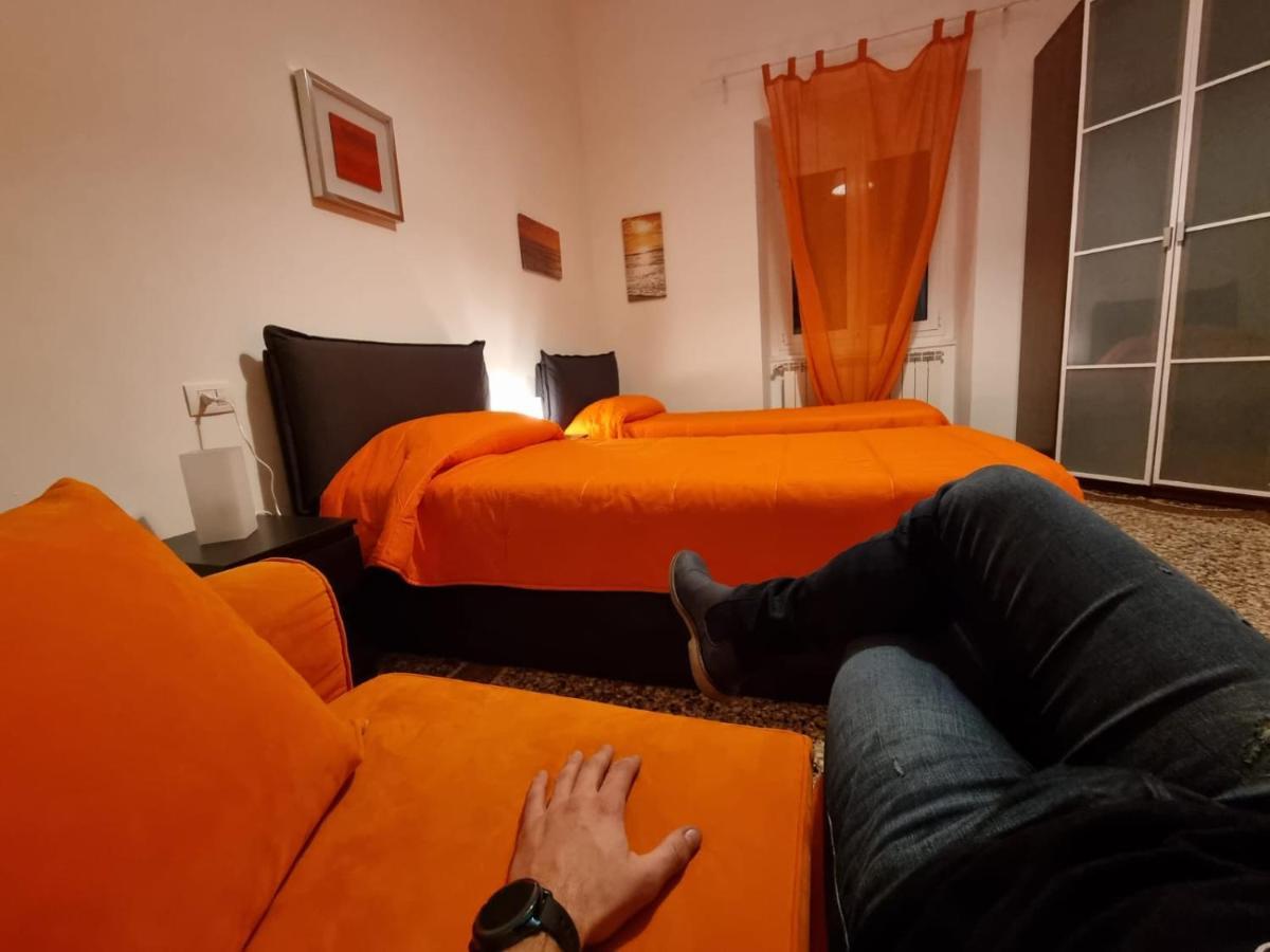 Wow Home 2 - 175 Mq - Posteggio Privato - Davanti Porto Traghetti - Fino A 10 Posti Letto - Balcone Génova Exterior foto