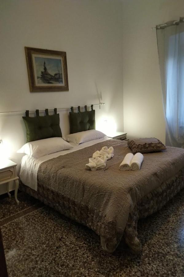 Wow Home 2 - 175 Mq - Posteggio Privato - Davanti Porto Traghetti - Fino A 10 Posti Letto - Balcone Génova Exterior foto