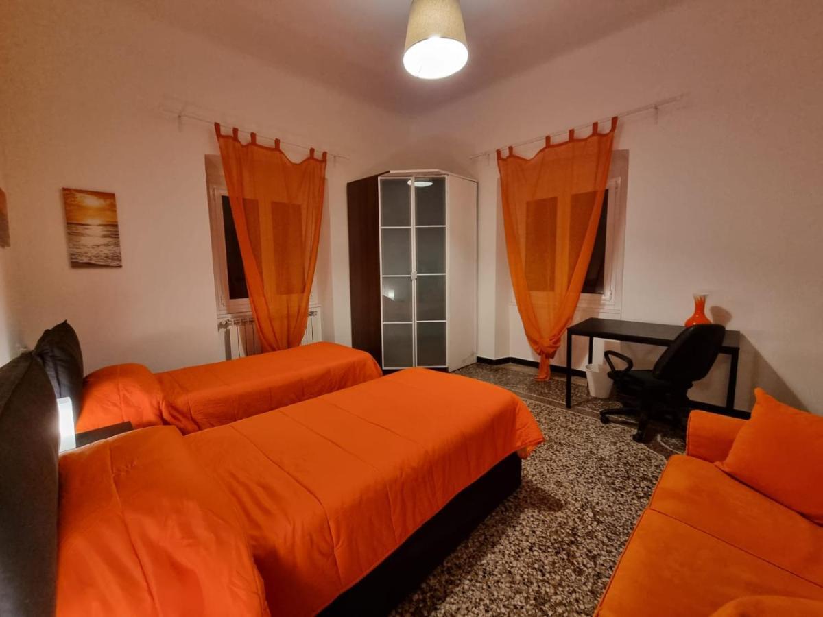 Wow Home 2 - 175 Mq - Posteggio Privato - Davanti Porto Traghetti - Fino A 10 Posti Letto - Balcone Génova Exterior foto