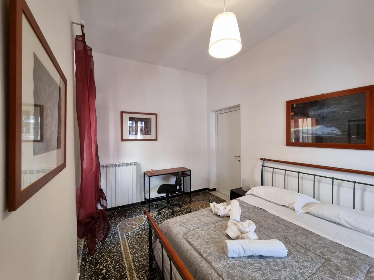 Wow Home 2 - 175 Mq - Posteggio Privato - Davanti Porto Traghetti - Fino A 10 Posti Letto - Balcone Génova Exterior foto